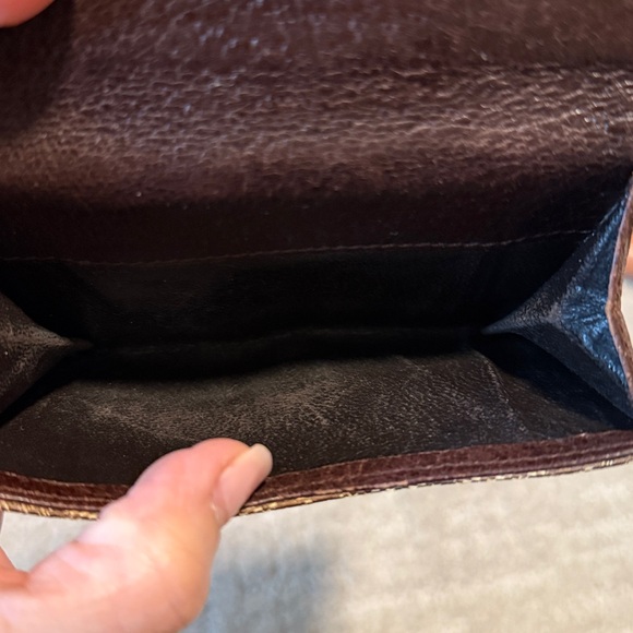 Gucci Brown Monogram Compact Wallet - Picture 8 of 10